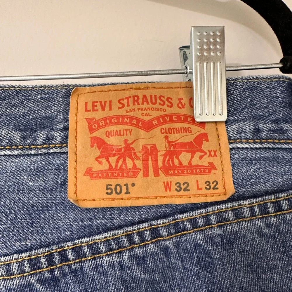 Levi's 501 Original Fit Jeans Men 32x32 Blue Button‎ Fly | Classic Americana